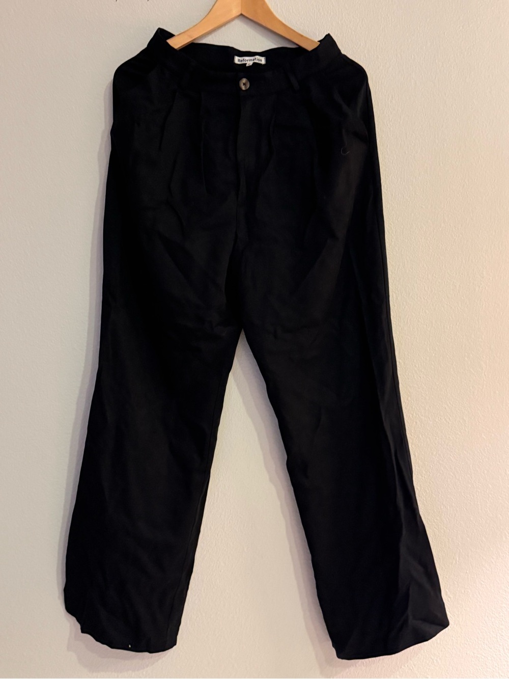 Reformation - Black Pleated High-Waist Trousers